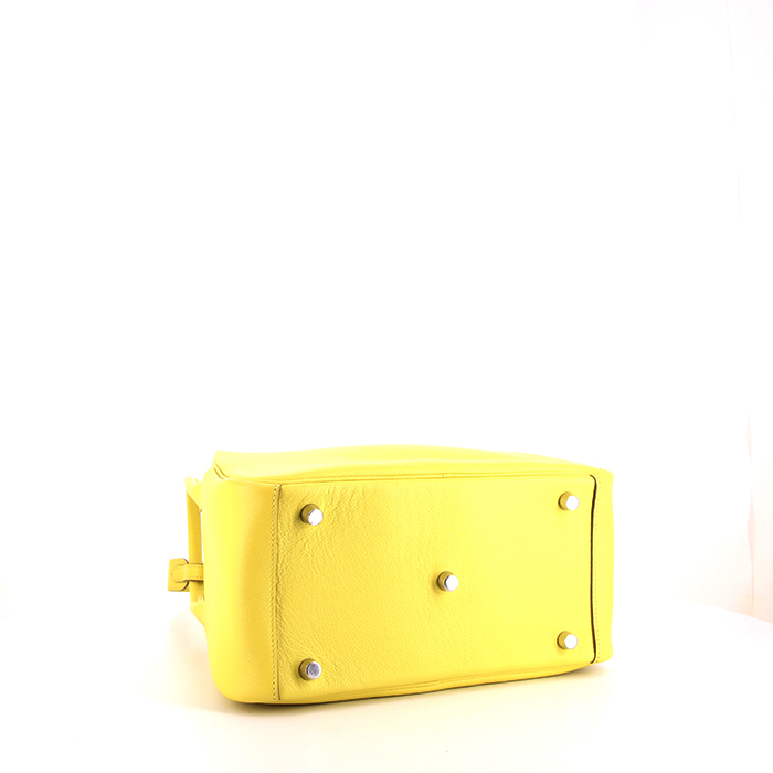 Hermes Lindy handbag in yellow Lime Swift leather - Detail D4