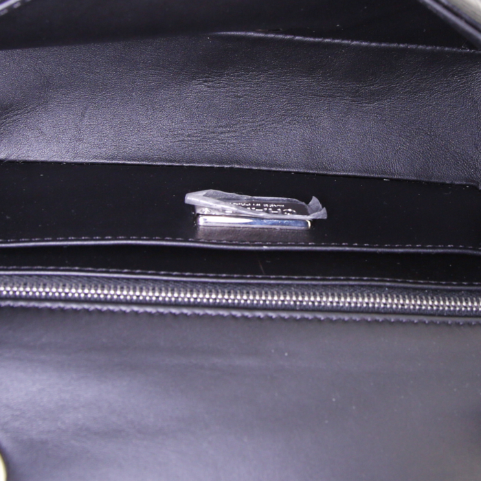 Chanel Mini Timeless shoulder bag in black leather - Detail D2