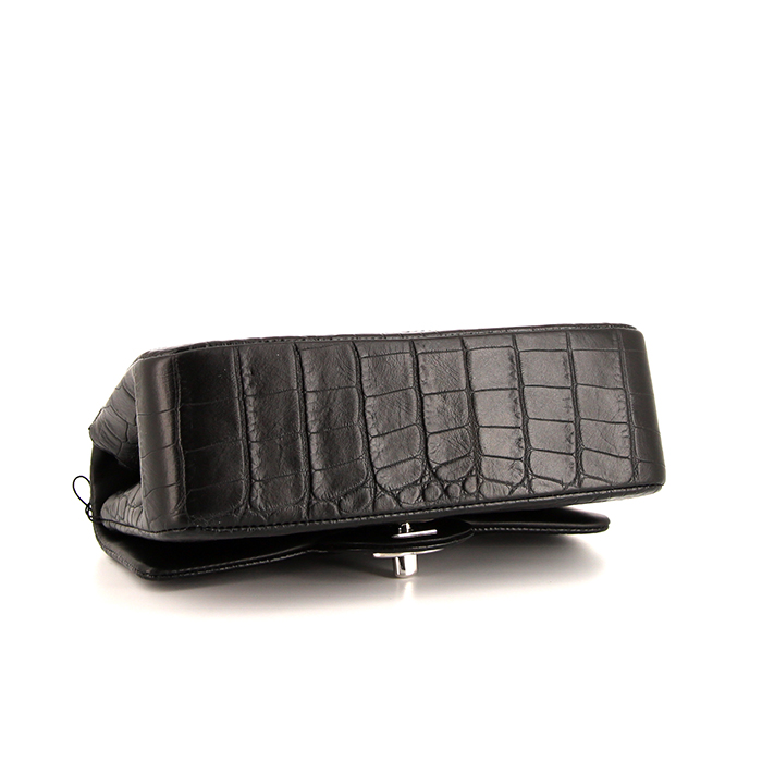 Sac bandoulière Chanel Mini Timeless en cuir noir - Detail D4