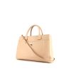 Chanel Executive shopping bag in beige grained leather - 00pp thumbnail