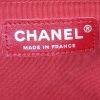Borsa a tracolla Chanel Boy in pelle trapuntata rossa - Detail D4 thumbnail