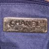 Borsa a tracolla Chanel 19 in tela trapuntata verde kaki - Detail D4 thumbnail