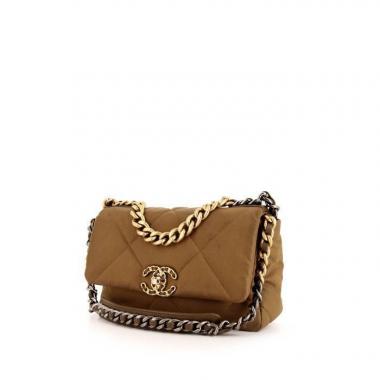 Bolso bandolera Chanel 19 en lona acolchada caqui