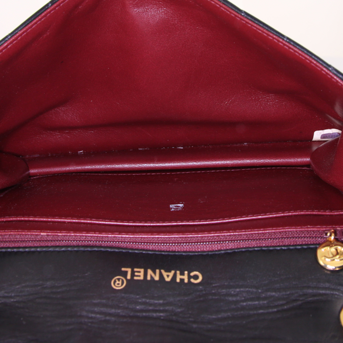 Borsa a tracolla Chanel Vintage in pelle trapuntata a zigzag nera - Detail D2