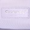 Sac à main Chanel Boy en cuir matelassé gris - Detail D4 thumbnail