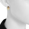 Boucheron 1980's earrings for non pierced ears in yellow gold,  diamonds and sapphires - Detail D1 thumbnail