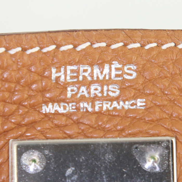 Hermes Kelly 32 cm handbag in gold leather taurillon clémence - Detail D4