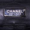 Bolso de mano Chanel Timeless jumbo en piel de pitón negra - Detail D4 thumbnail