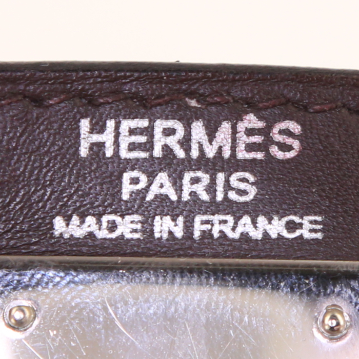 Bolso de mano Hermès Kelly 28 cm en cuero swift marrón - Detail D4