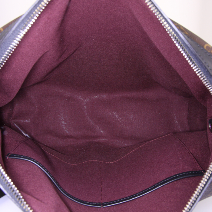Bolso bandolera Louis Vuitton Messenger en lona Monogram marrón y cuero negro - Detail D2