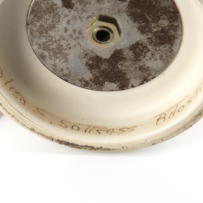 Ettore Sottsass, Totem #5 de la série "Flavia", en céramique émaillée polychrome, édition Bitossi, signé et numéroté, création de 1964, édition des années 1970 - Detail D2