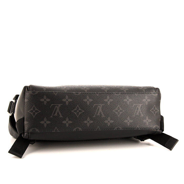 Louis Vuitton shoulder bag in monogram canvas and black leather - Detail D4
