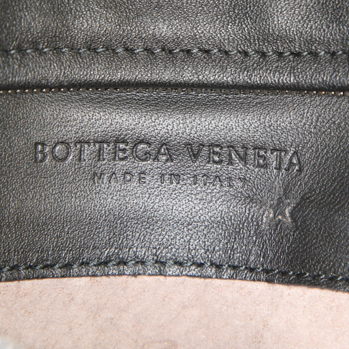 Pochette Bottega Veneta Turnlock in pelle intrecciata nera - Detail D3