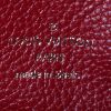 Bolso bandolera Louis Vuitton Double Zip en cuero monogram huella color burdeos - Detail D3 thumbnail