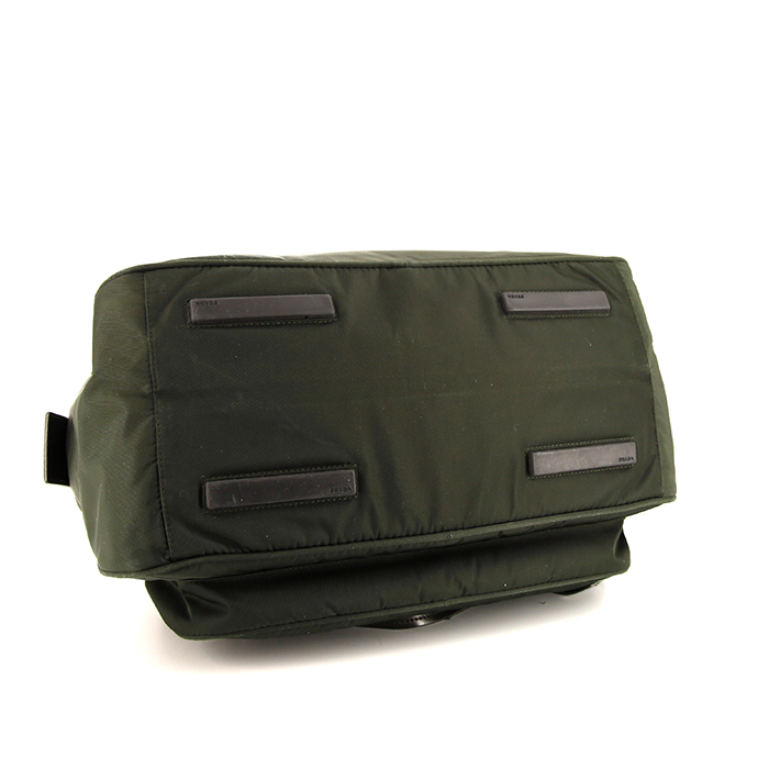 Prada Nylon handbag in green canvas and green leather - Detail D4
