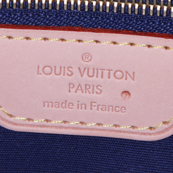 Louis Vuitton Catalina handbag in blue monogram patent leather and natural leather - Detail D3