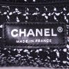 Chanel Timeless jumbo handbag in black and white tweed and beige leather - Detail D4 thumbnail