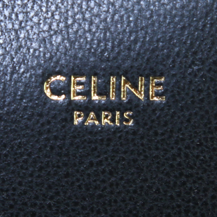 Celine C bag small model bag worn on the shoulder or carried in the hand in black leather - Detail D4