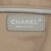 Chanel Shopping large model shopping bag in beige quilted leather - Detail D3 thumbnail