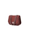 Bolso de mano Chanel en cuero color burdeos - 00pp thumbnail