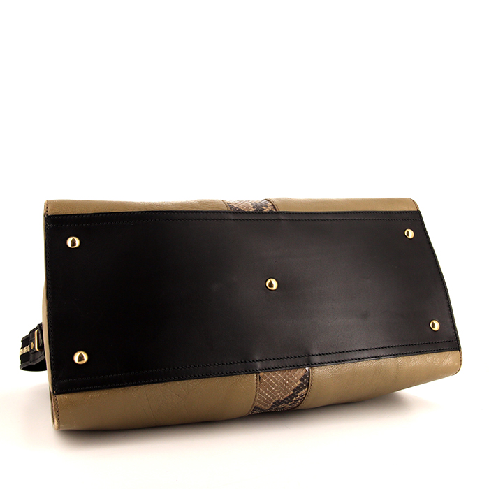 Bolso de mano Yves Saint Laurent Chyc en cuero color topo y piel de pitón marrón - Detail D4