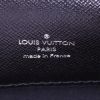 Porta-documentos Louis Vuitton Robusto en cuero taiga gris Ardoise - Detail D3 thumbnail