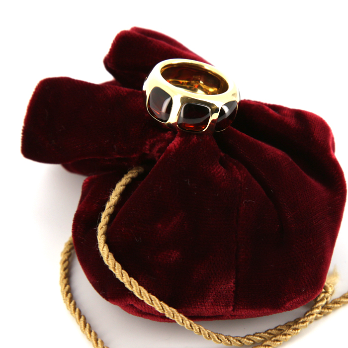 Pomellato Bisanzio ring in yellow gold and garnets - Detail D2
