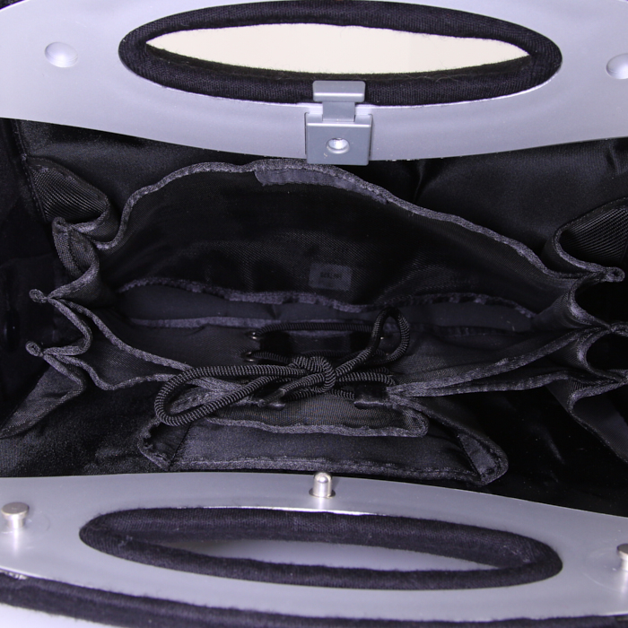 Chanel Editions Limitées handbag in black jersey - Detail D3