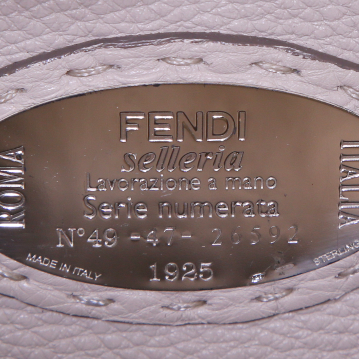 Borsa Fendi Peekaboo modello medio in pelle martellata grigia - Detail D4
