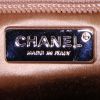 Bolsito de mano Chanel Vintage en ante beige - Detail D3 thumbnail
