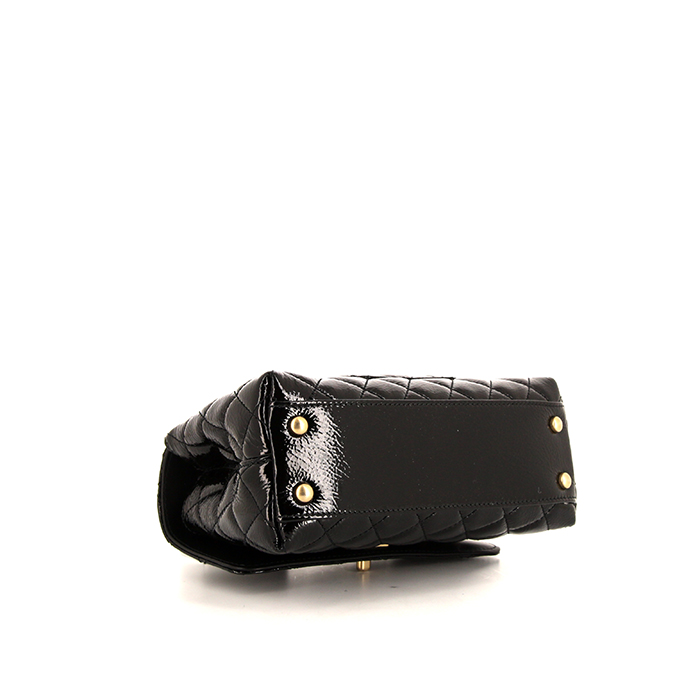 Chanel Coco Handle handbag in black patent quilted leather - Detail D5