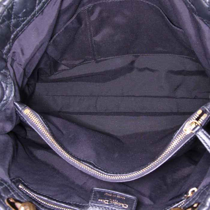 Bolso Cabás Dior Dior Soft en cuero cannage negro - Detail D2