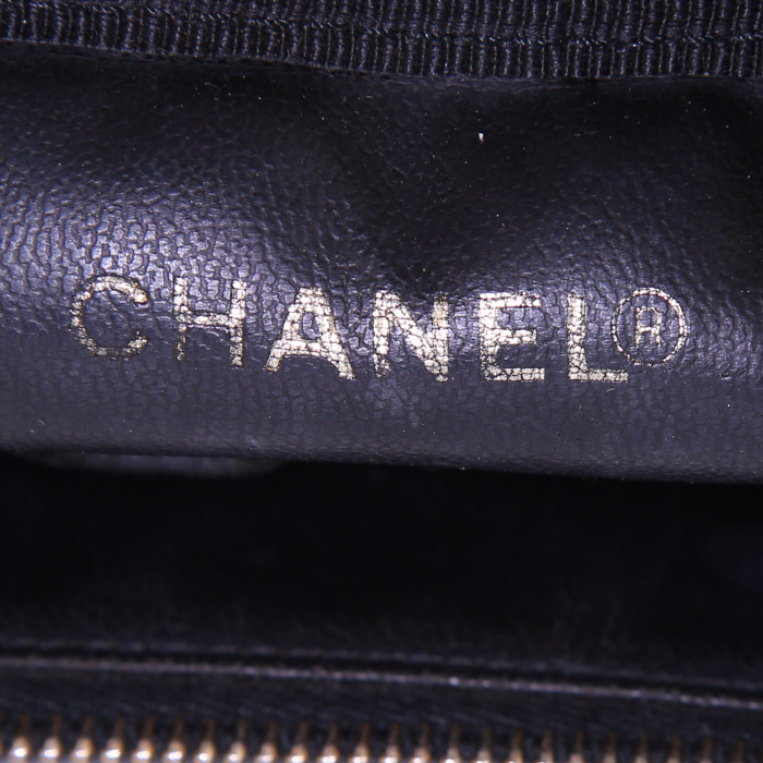 Vanity Chanel Vanity en cuir grainé noir - Detail D3