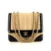 Bolso de mano Chanel Vintage en cuero acolchado beige y charol negro - 360 thumbnail
