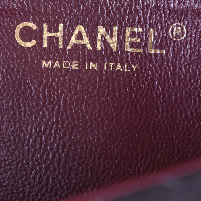 Chanel Timeless handbag in black quilted leather - Detail D4