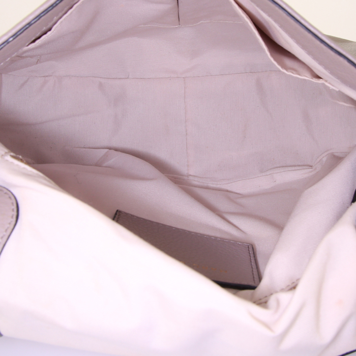 Bolso bandolera Marc Jacobs Recruit Nomad en cuero color topo - Detail D2