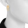 Van Cleef & Arpels 1970's pendants earrings in yellow gold and diamonds - Detail D1 thumbnail
