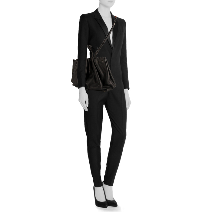 Bolso de mano Valentino Garavani Bloomy Tote en cuero negro - Detail D2