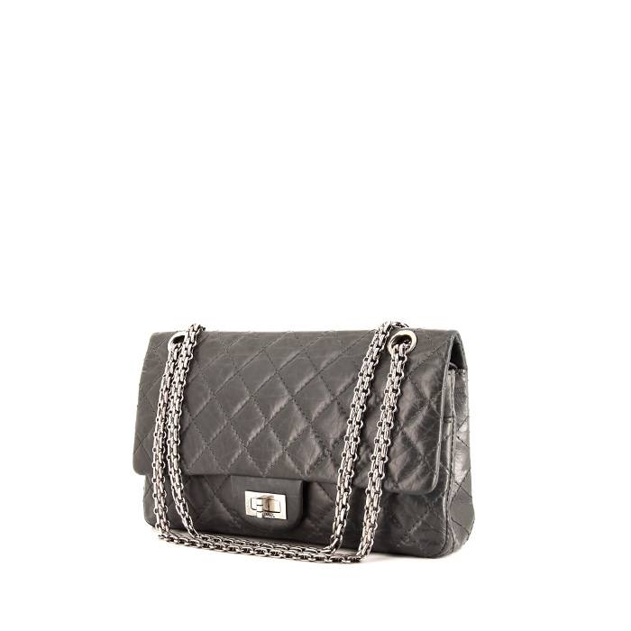Chanel 2.55 handbag in grey quilted leather - 00pp
