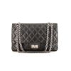 Bolso de mano Chanel 2.55 en cuero acolchado gris - 360 thumbnail