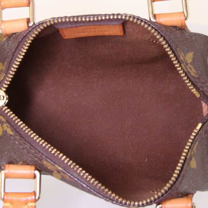 Bolso de mano Louis Vuitton Nano Speedy en lona Monogram marrón - Detail D2