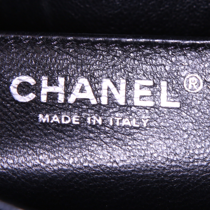 Borsa Chanel Timeless jumbo in pelle verniciata e foderata nera - Detail D4