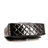 Chanel Timeless jumbo handbag in black patent quilted leather - Detail D5 thumbnail