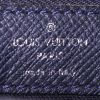 Sac bandoulière Louis Vuitton Messenger en cuir taiga bleu-marine - Detail D3 thumbnail