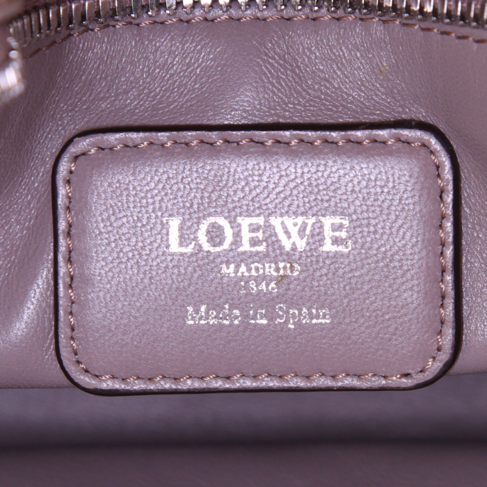 Loewe Amazona large model handbag in taupe leather - Detail D3