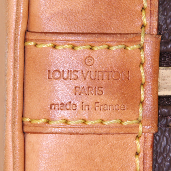 Bolso de mano Louis Vuitton Alma en lona Monogram marrón y cuero natural - Detail D3
