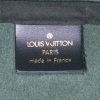 Borsa da viaggio Louis Vuitton Kendall in pelle taiga verde - Detail D4 thumbnail