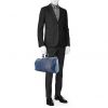 Bolsa de viaje Louis Vuitton Keepall 45 en cuero Epi azul - Detail D1 thumbnail