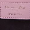Bolso de mano Dior Lady Dior modelo mediano en cuero cannage color rosa claro - Detail D4 thumbnail