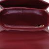 Celine Triomphe Teen shoulder bag in burgundy leather - Detail D2 thumbnail